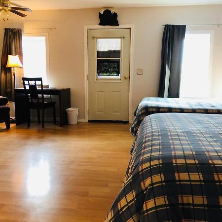 Downtown Whitehorse 2 Bedroom House Ngoại thất bức ảnh